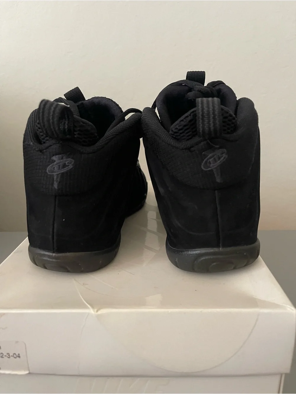 Nike Men's Black High-Top Athletic Sneakers